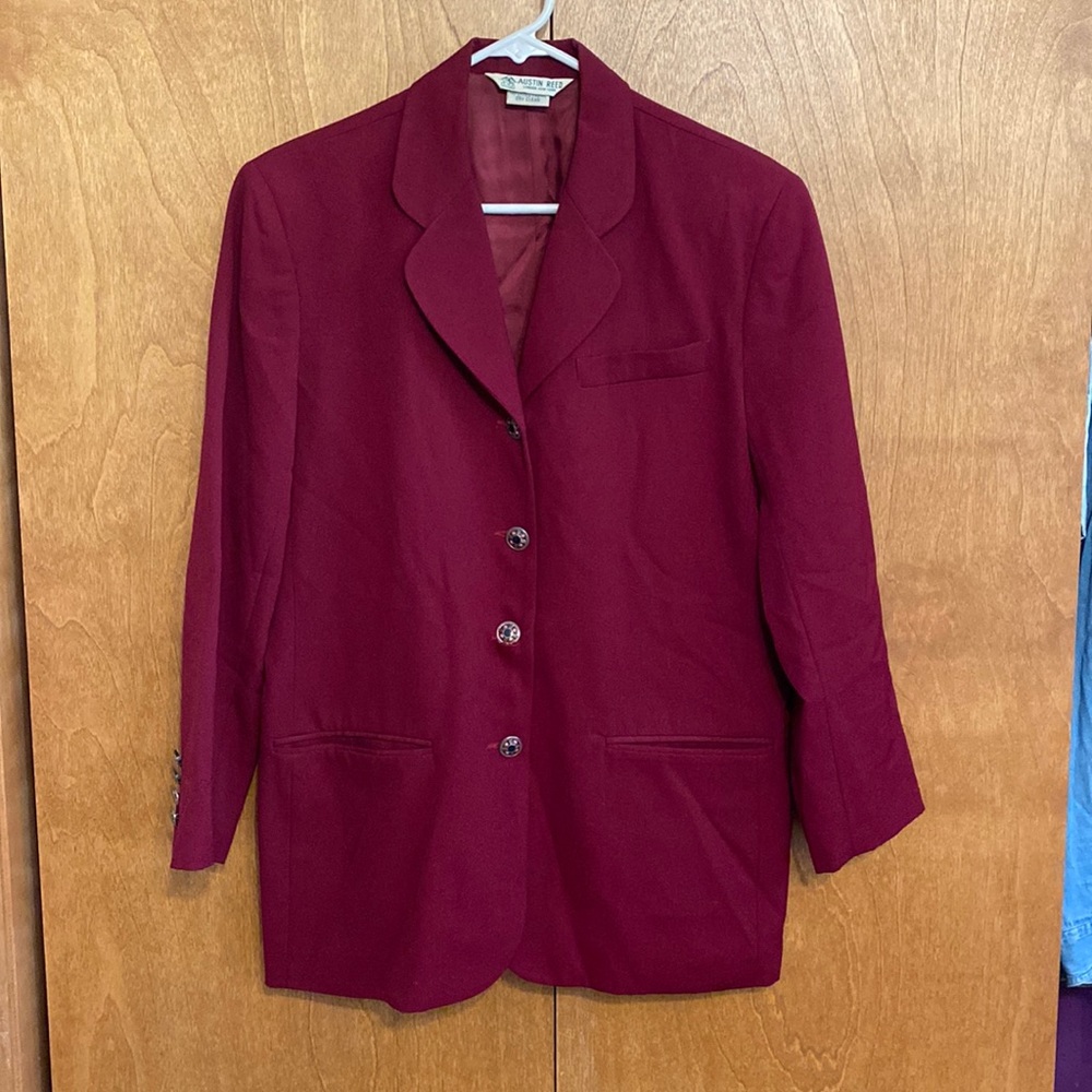 Austin Reed maroon blazer size 8 / 10